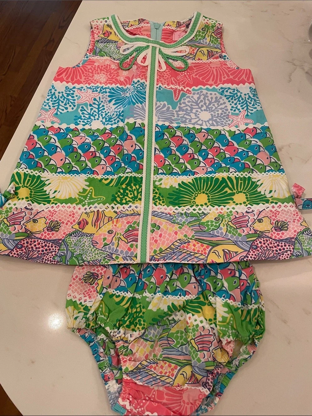 Lilly Pulitzer girls matching set sz 12-18 months